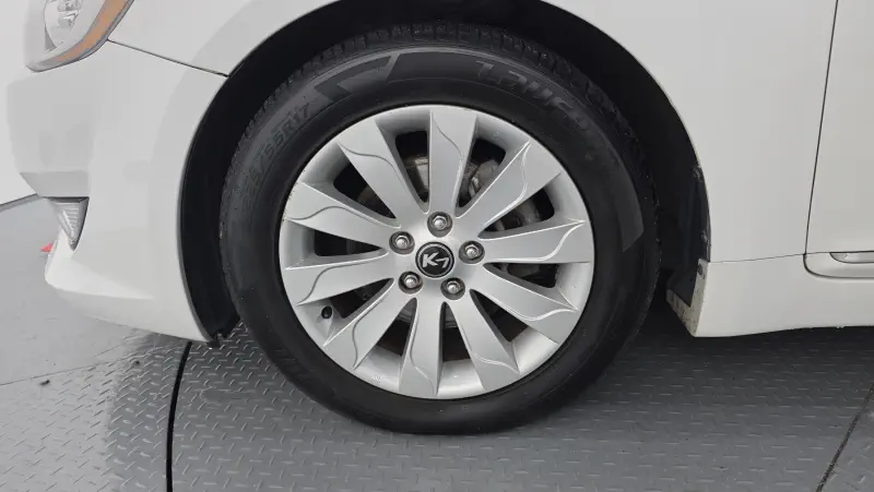 Купить Kia K7 Jeonbuk из Кореи