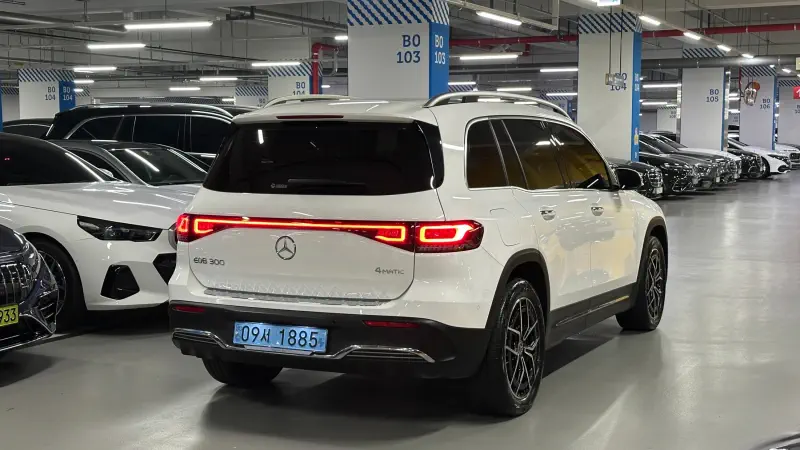 Mercedes-Benz EQB