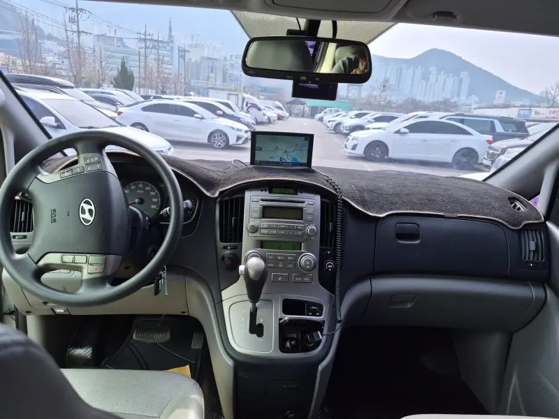 Hyundai Grand Starex