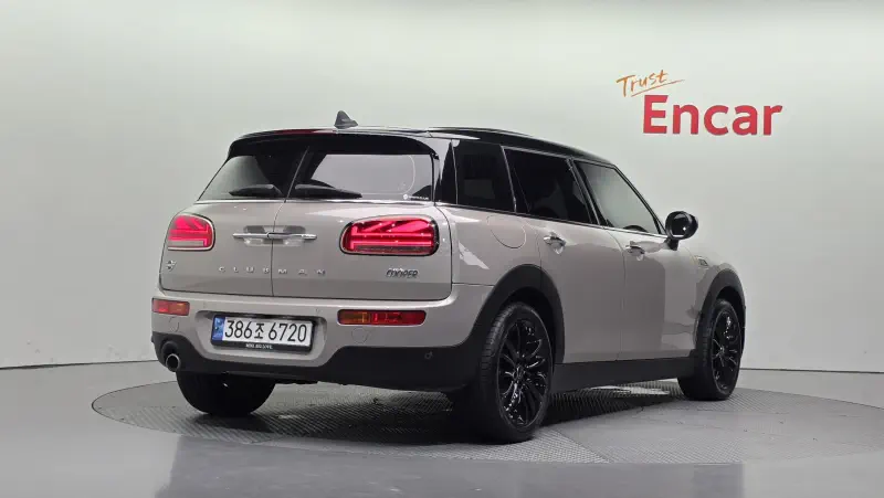 MINI Clubman