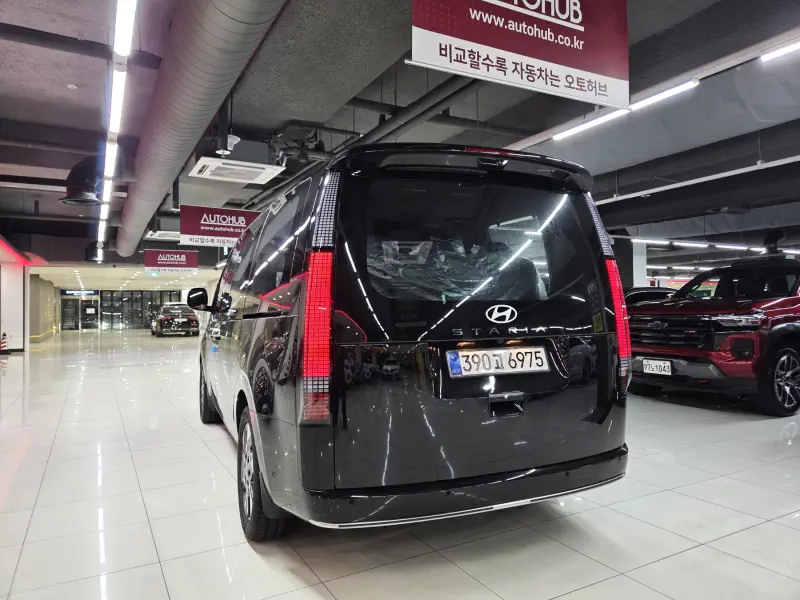 Hyundai Staria