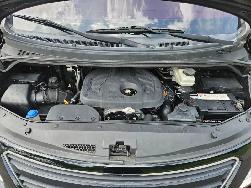 Hyundai Grand Starex
