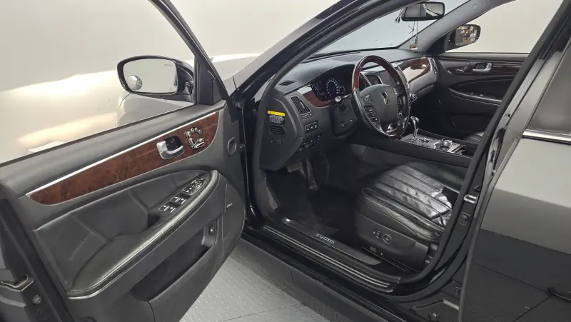 Hyundai Equus