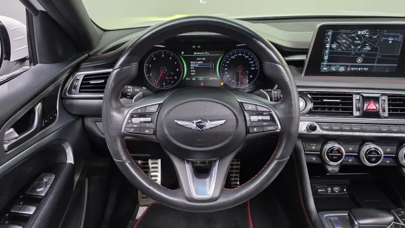 Genesis G70