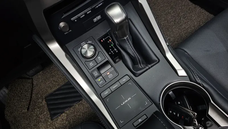 Lexus NX300h