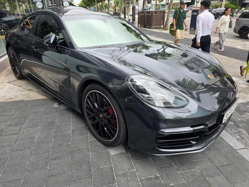 Porsche Panamera