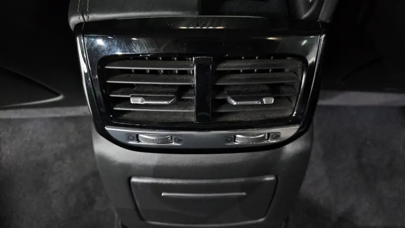 Genesis EQ900