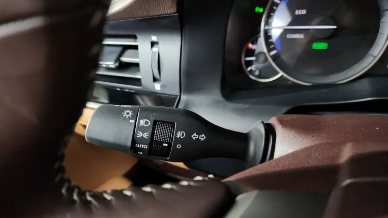 Lexus ES300h