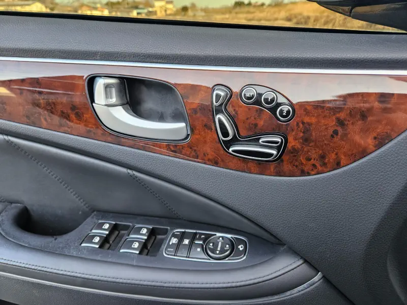 Hyundai Equus