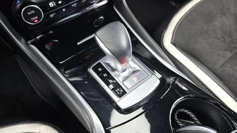 Infiniti Q30