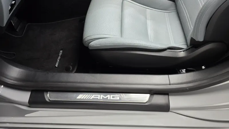 Mercedes-Benz SL-Class