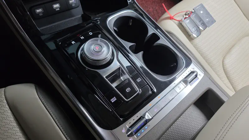 Купить Kia Carnival Jeonbuk из Кореи