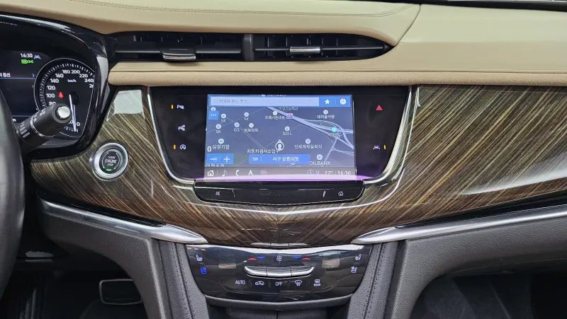 Cadillac XT6