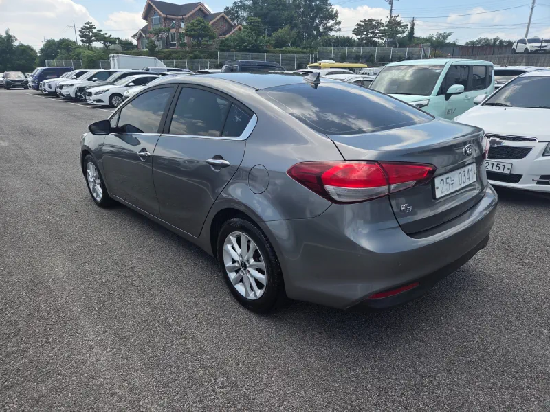 Kia K3