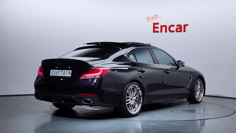 Genesis G70