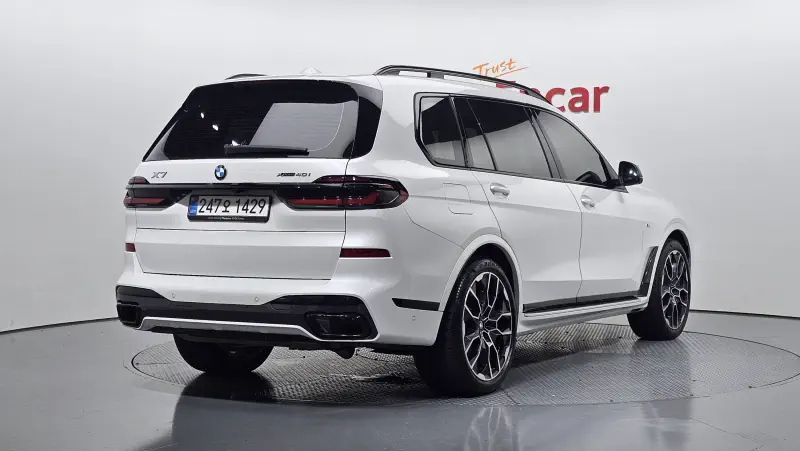 BMW X7