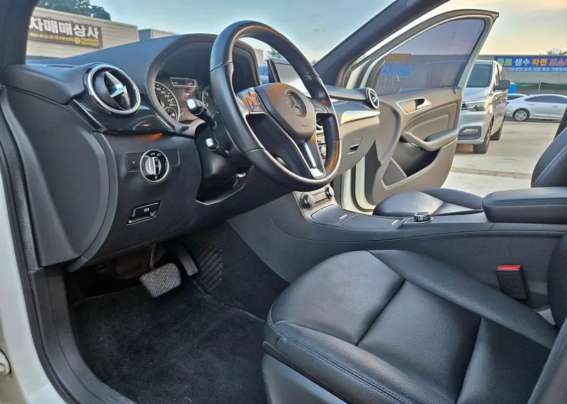 Mercedes-Benz B-Class
