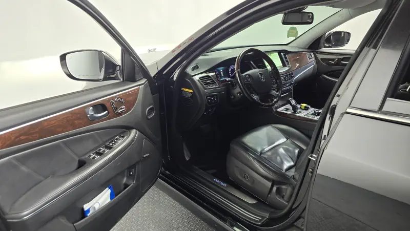 Hyundai Equus