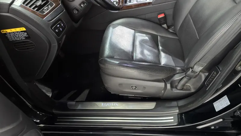 Hyundai Equus