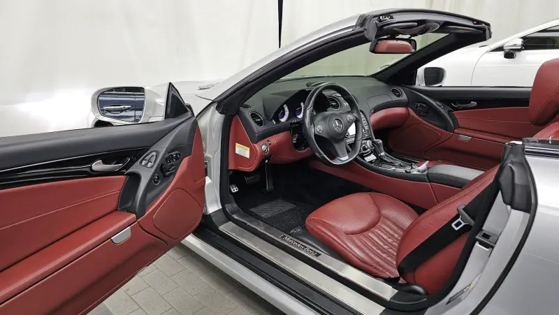 Mercedes-Benz SL-Class