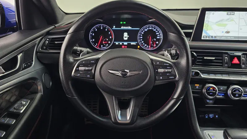 Genesis G70