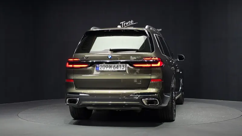 BMW X7