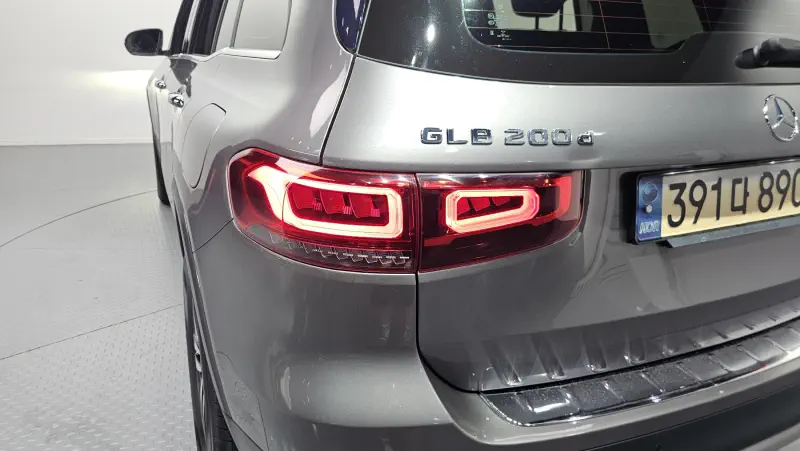 Mercedes-Benz GLB-Class