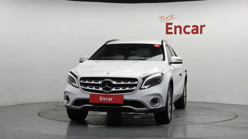 Mercedes-Benz GLA-Class