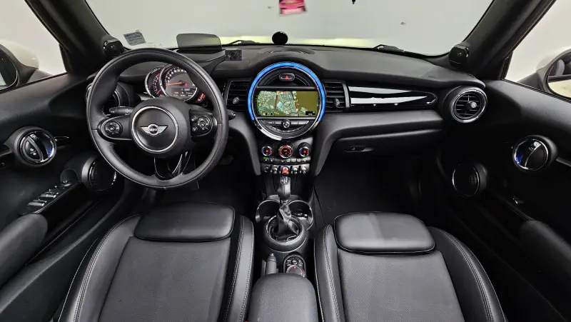 Mini Cabrio