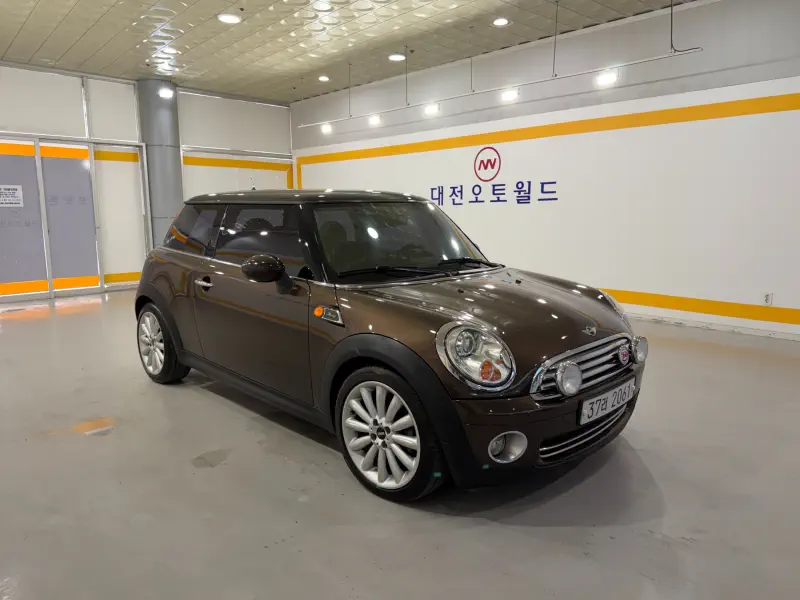 Mini Hatch