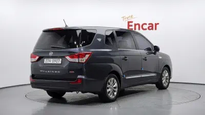 SsangYong Korando Turismo