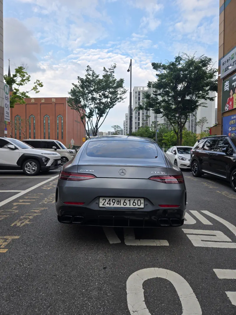 Mercedes-Benz AMG GT