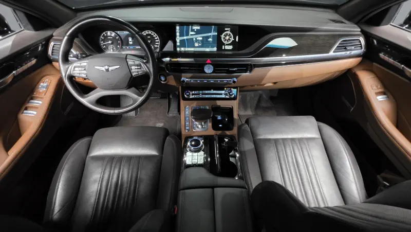 Genesis G90