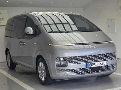 Hyundai Staria