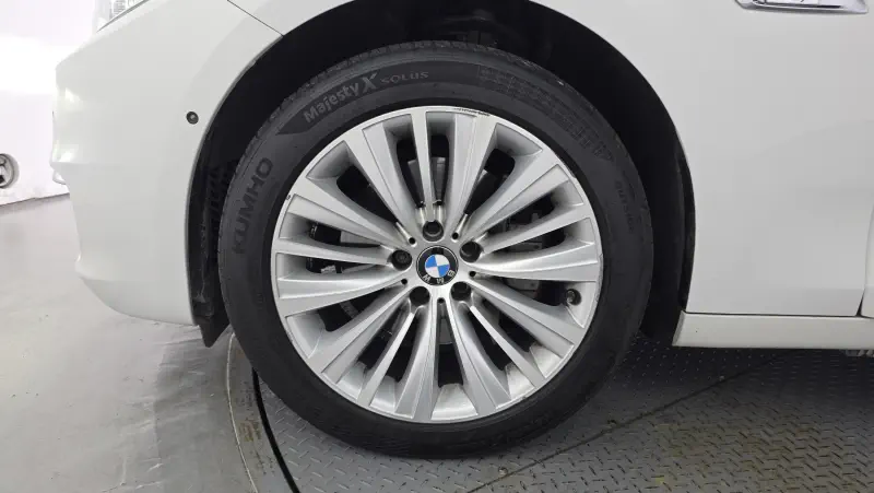 BMW 5-Series Gran Turismo