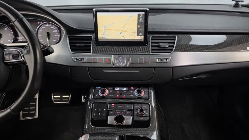 Audi S8