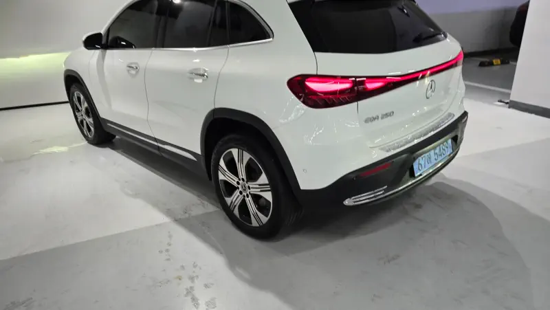 Mercedes-Benz EQA