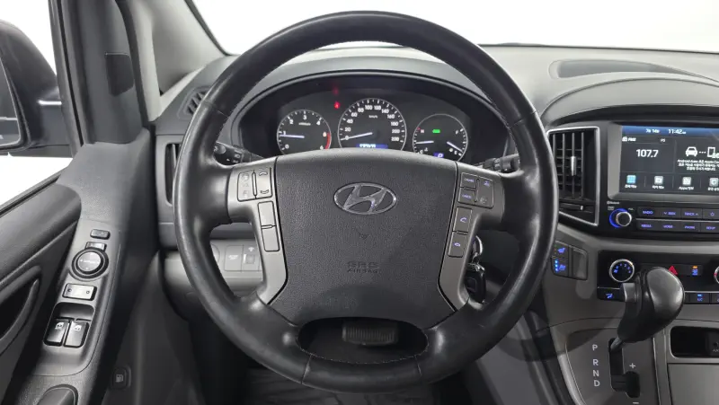 Hyundai Grand Starex