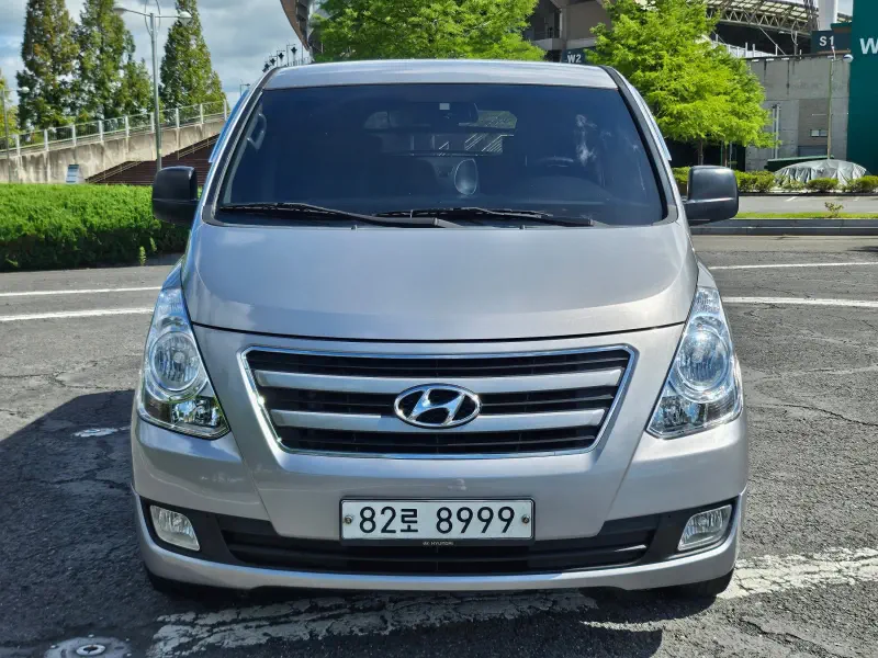 Hyundai Grand Starex