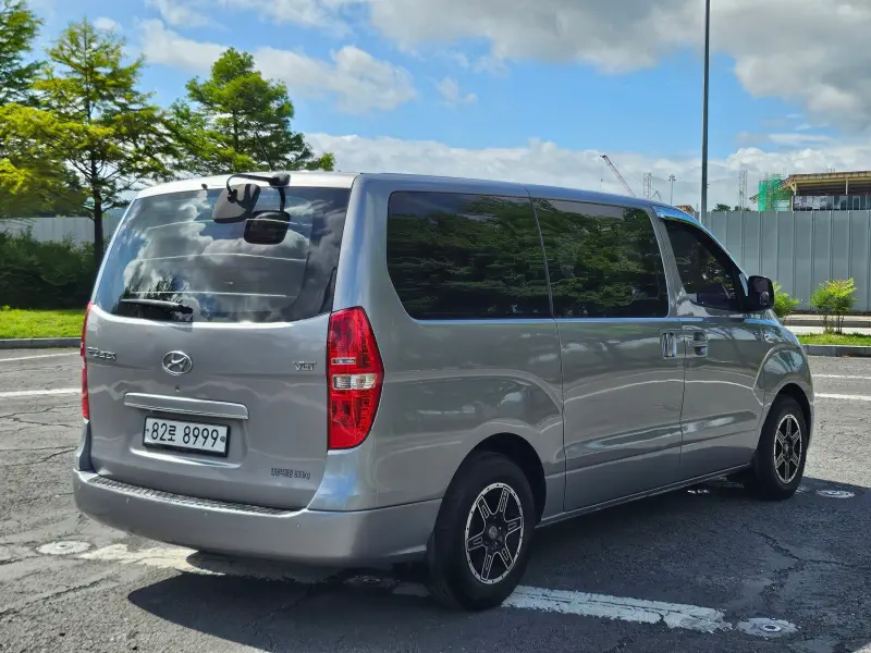 Hyundai Grand Starex