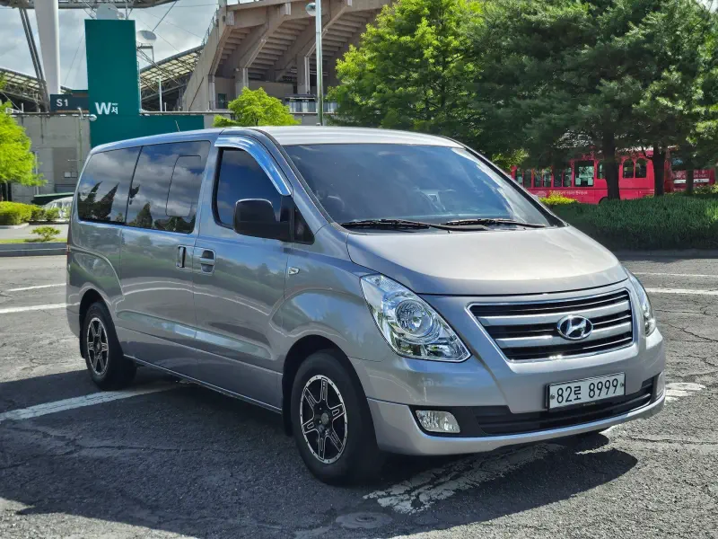 Hyundai Grand Starex