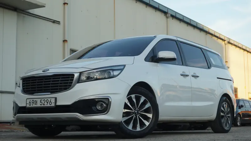 Kia Carnival