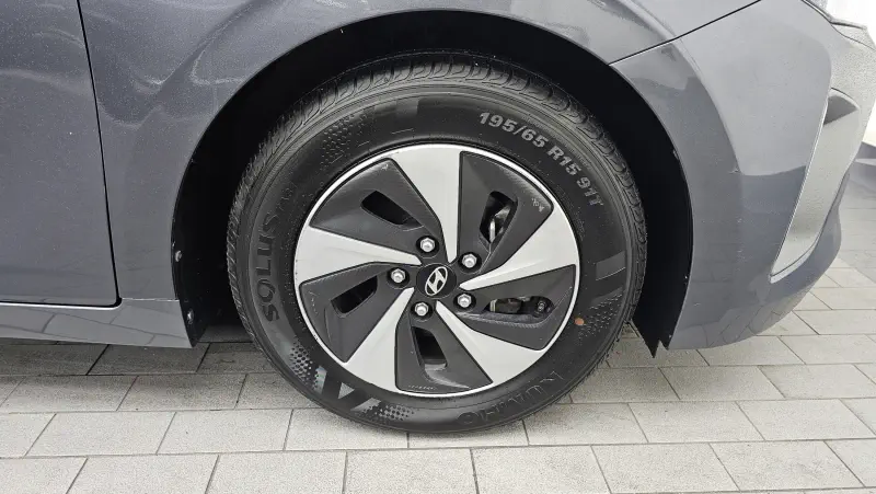 Hyundai Ioniq