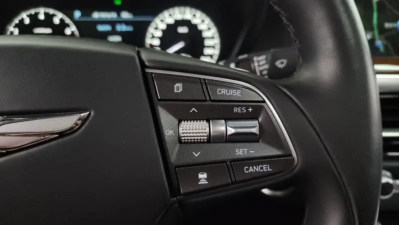 Genesis EQ900
