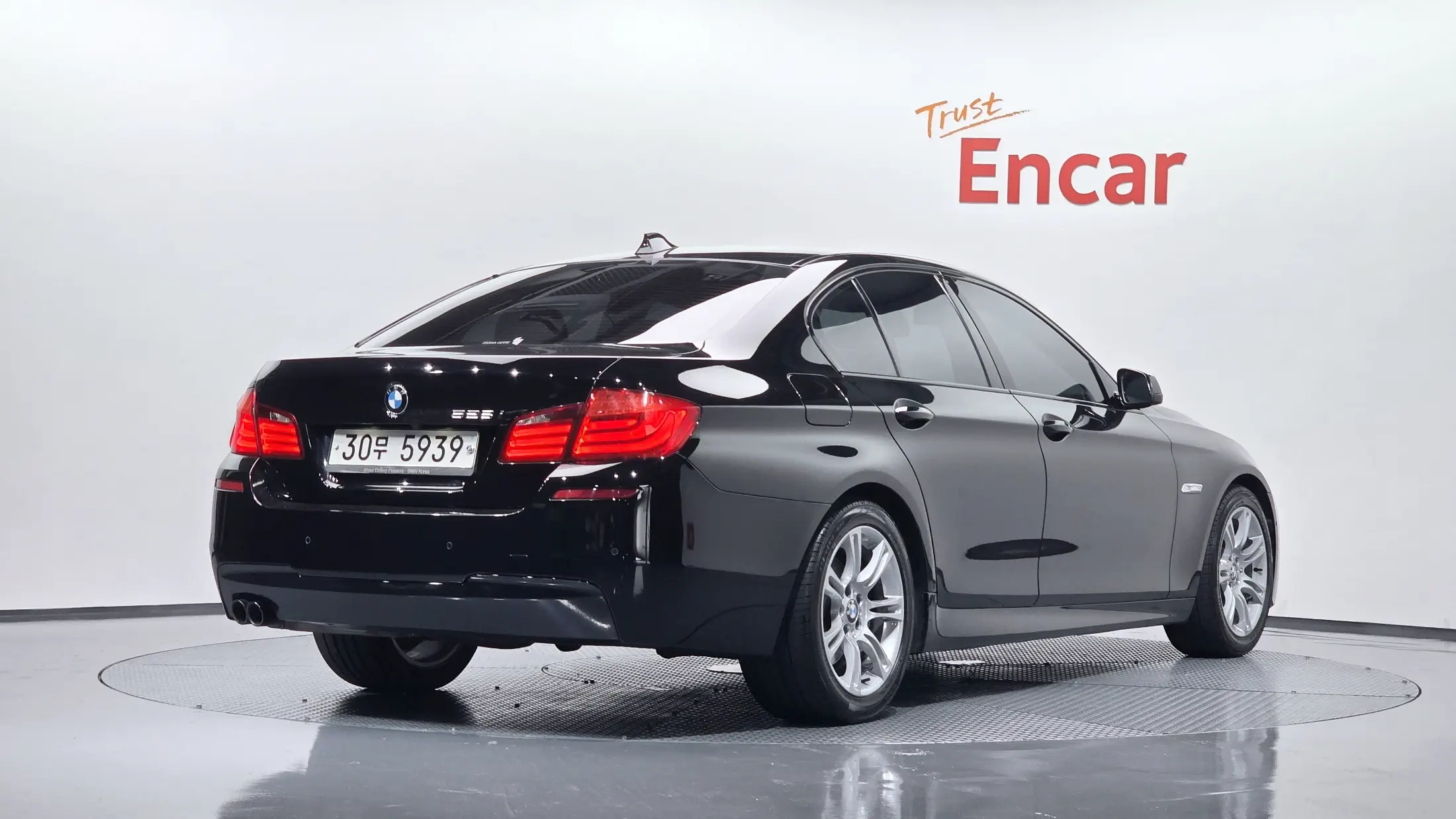 BMW 5-Series 2013