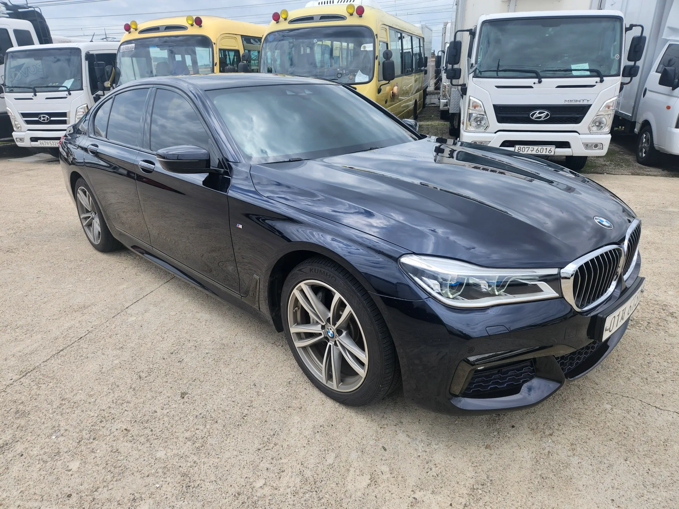 BMW 7-Series 2017