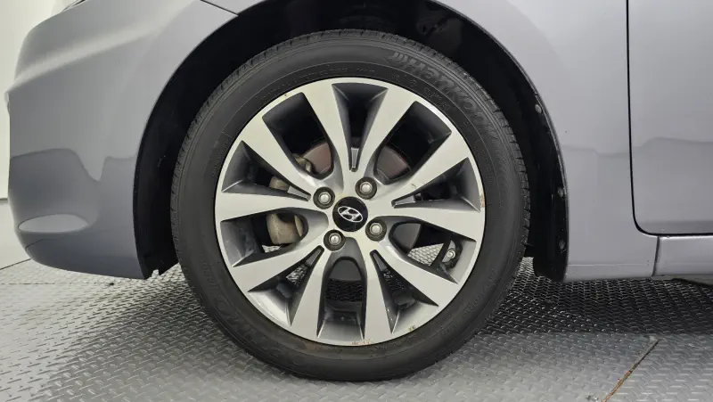 Hyundai Accent