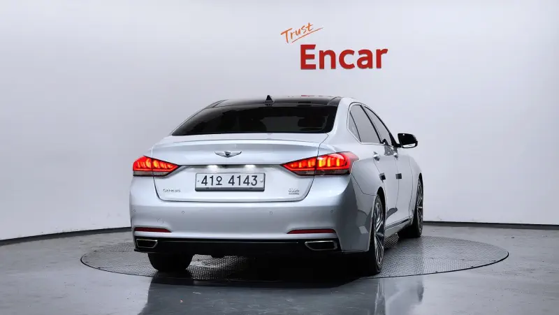 Hyundai Genesis