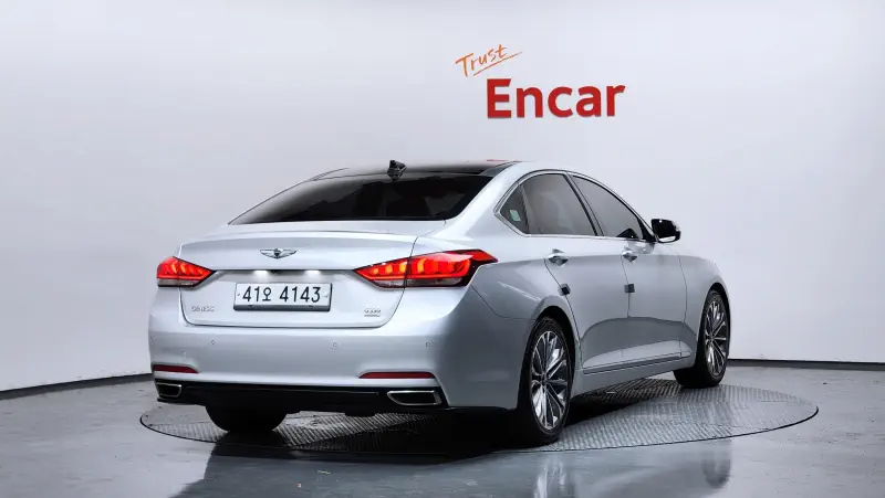 Hyundai Genesis