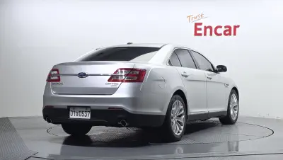 Ford Taurus